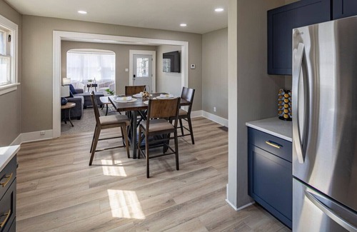 Sioux Falls House | Sanford Stay w/Sunroom | Grill & Minigolf
