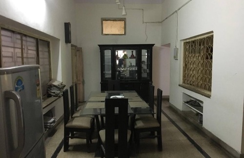 Allahabad Villa | Sangam HomestaynnCharming 3-bedroom villa with WiFi, AC in wonderful Prayagraj