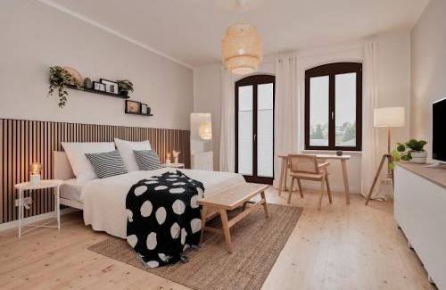 Sued House | Saniertes Altbauzimmer an der Karlsaue