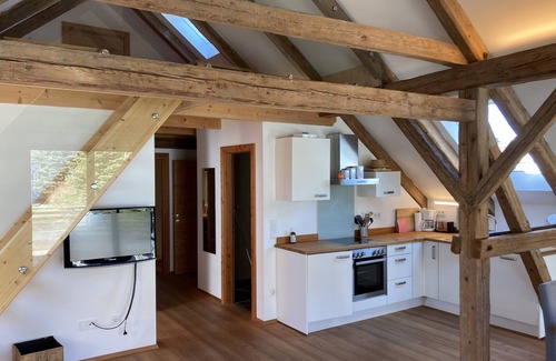 Kirchbach Condo | Saniertes Bauernhaus mit Zwei Wohnungen