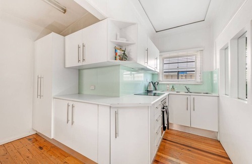 Sans Souci Apartment | Sans Souci | 4-Bedroom Home Near Beach