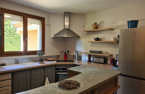 Saint-Gervais-sur-Roubion House | Sant Gervais Sur Roubion: House/Villa - Sant gervais sur roubion