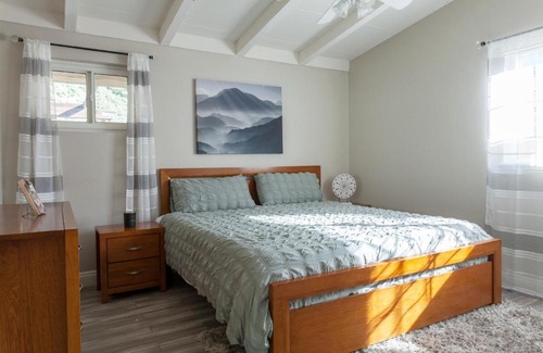 Santa Clarita House | Santa Clarita
