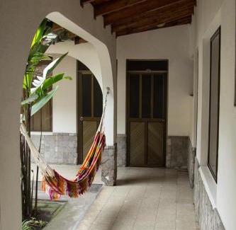 Banos de Agua Santa Hostel | Santa Cruz Backpackers Hostal