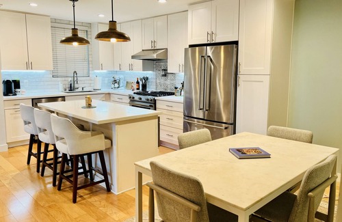 Downtown Condo | Santa Monica Living