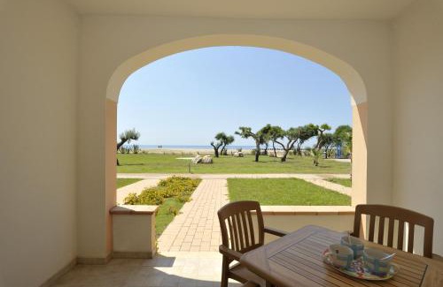 Marinella Di Cutro Resort | Santa Monica Resort