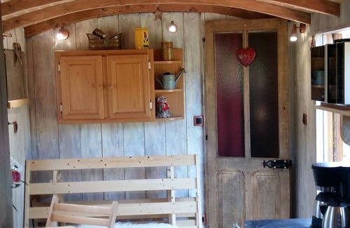Le Grand Valtin House | Santa's wagon