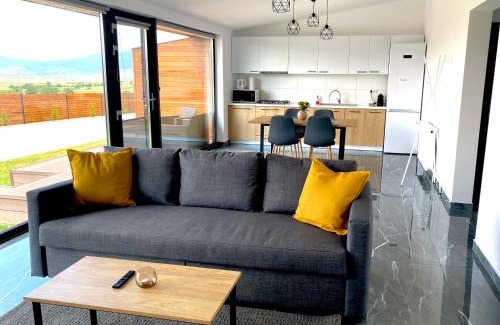 Pauleni-Ciuc Apartment | Santhias Apartments