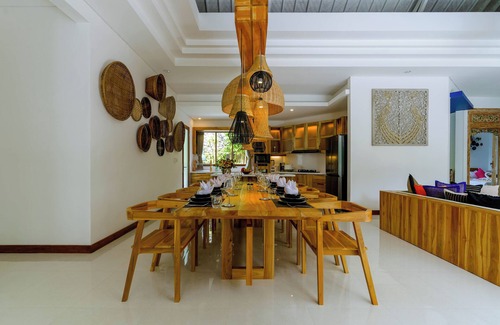 Kediri Villa | Santhosa Villa Nyanyi
