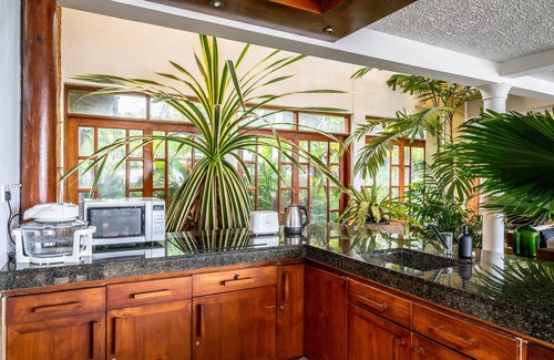 Weligama Villa | Sānti, a beautiful beach house with a pool on Weligama Beach