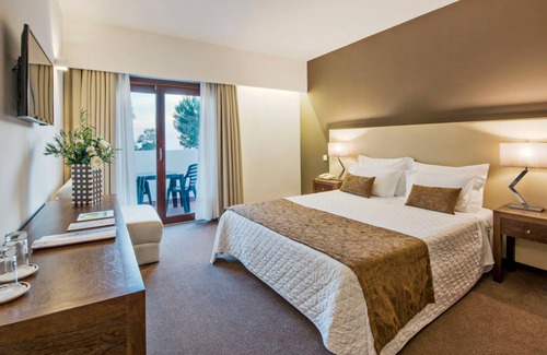 Laundos Hotel | Sao Felix Hotel Hillside and Nature