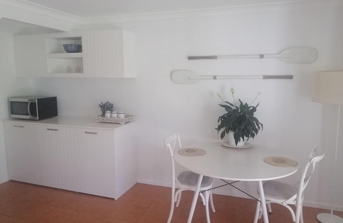 Sapphire Beach Apartment | Sapphire Beach - Pet Friendly - Beach 5 Minute Walk