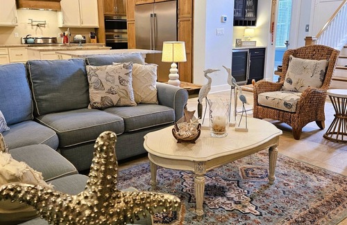 Canal Corkran House | Sapphire Coastal Chateau - A Refined Coastal Retreat Designed for Togetherness