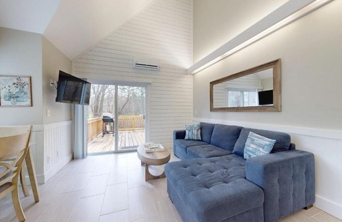 Sapphire Apartment | Sapphire Serenity - Full Condo