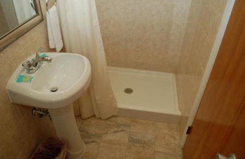 Fort Edward Hotel | Sara Glen Motel - Saratoga Springs-Glens Falls