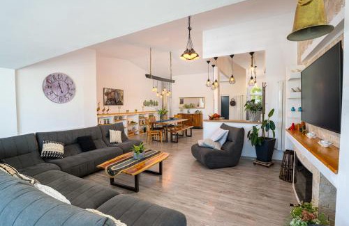 Snagov House | Sara's Vila