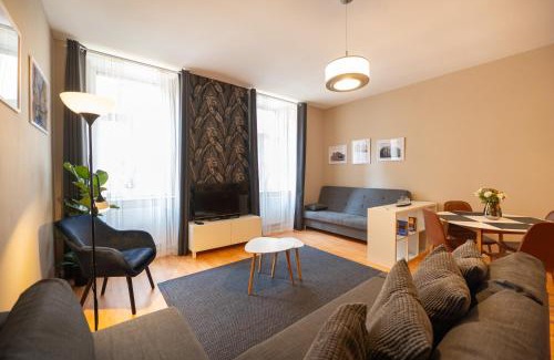 Erzsebetvaros Apartment | Sarah's Home with POOL, WELLNESS, FITNESS
