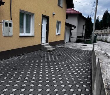 Seoci Apartment | Sarajevo Soul