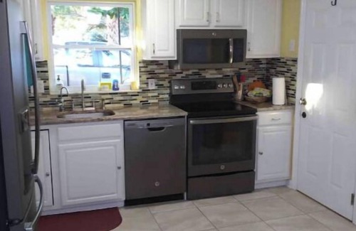 Southgate House | Sarasota home beautiful! Nestled on Bermuda Brook