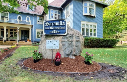 Alma Bed & Breakfast | Saravilla Bed & Breakfast