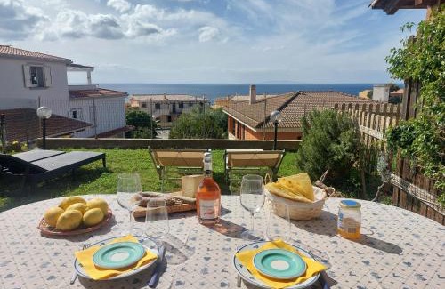 Lu Bagnu House | "Sardinia Blue Home" Vista mare, tramonti mozzafiato su Golfo Asinara, giardino, parking e Wi-Fi