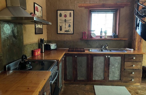 Daylesford House | Saturna Art Retreat
