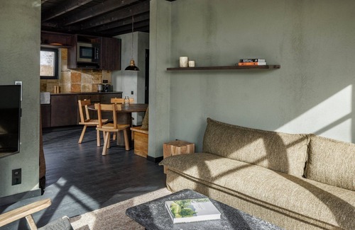 Neufchateau House | Sauna Lodge Stay with Hillview