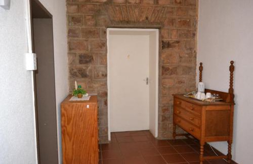 Grunau House | Savanna Guest Farm