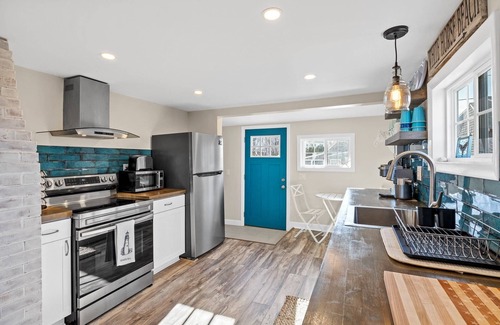 Plymouth House | Save 10% on Fall Stays - Book by Nov 21!