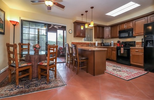 Green Valley Desert Meadows House | Save 15% off the one day rate when you book 28 days or more!