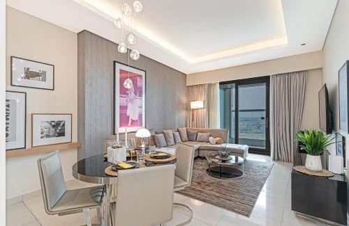 Business Bay Apartment | Savis Homes - 1BR Ultimate Luxury and Glam Escape