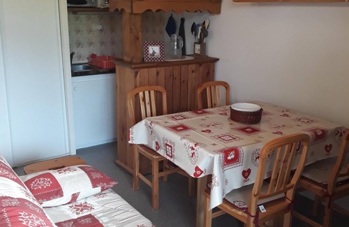 Onnion Apartment | Savoyard cozy studio with 5 sleeping places in Onnion