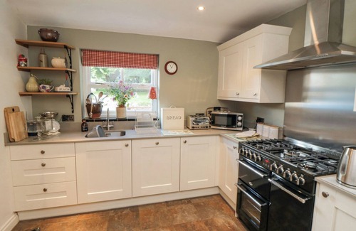 Potter Brompton Cottage | Sawdon Heights
