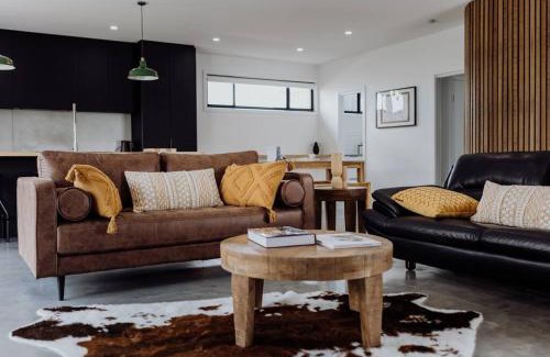 Stieglitz House | Scandi at Stieglitz Sleeps 6 Modern & Stylish