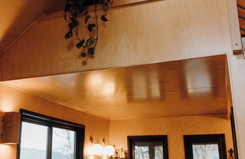 Marblemount Cabin | Scandinavian Luxury-Off Grid Cabin close to North Cascades National Park