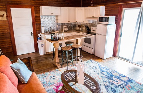 St. Augustine Beach Apartment | Scarlett, at Ruby Dog on B