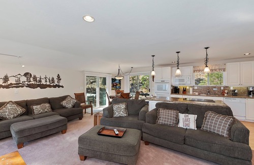 Fawnskin House | Scenic and Serene Lake House! 4 bedroom 2 bath home bordering the national fores