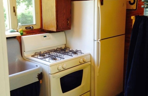 Chatfield Cabin | Scenic Cabin Overlooking Trout Run