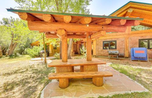 Payson House | Scenic Payson Cabin with Wraparound Patio