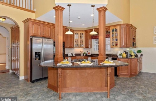 Frederick House | Scenic Private Escape with Modern Comforts Nestled Near DC, Appalachian & More.