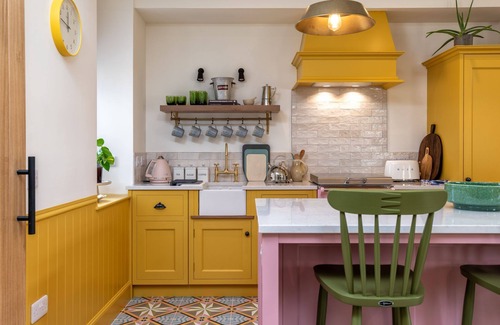 Alford Cottage | Scenic rural cottage in Aberdeenshire - Sleeps 6