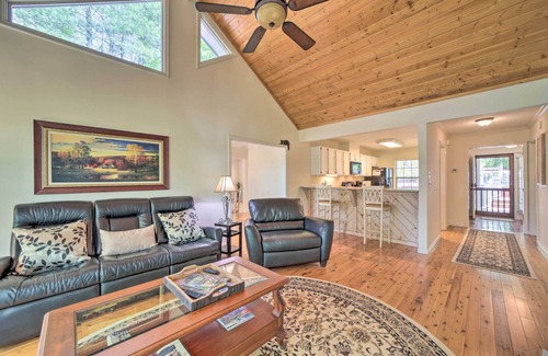 Sapphire Condo | Scenic Sapphire Condo w/Deck + Gas Grill!