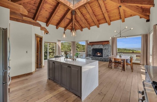 Tollgate Canyon Cabin | Scenic Stay w/Hot Tub by Park City