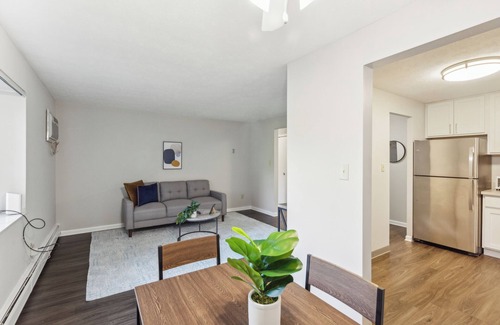Parma Apartment | Scenic towers 3020I Cozy & Comfy I Free Parking
