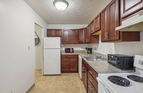 Parma Apartment | Scenic towers 3105I Cozy & Comfy I Free Parking