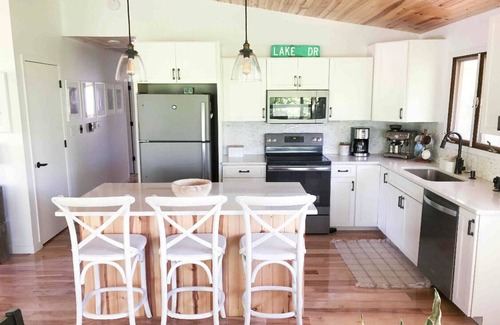 Panora House | Scenic treetop views at Lake Panorama