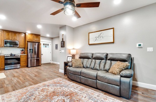 Yankton House | Scenic Yankton Retreat w/Fire Pit: 1 Mi to Lake!