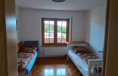Hauzenberg Apartment | Schöne Ferienwohnung für Naturliebhaber und Familien