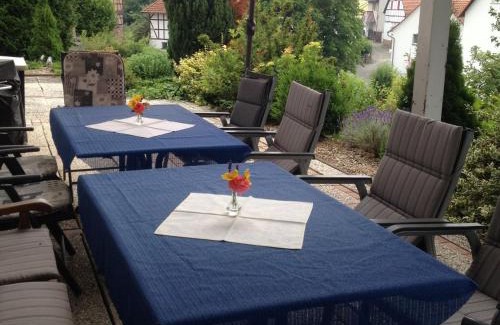 Waßmuthshausen Apartment | Schöne Ferienwohnung mit gemütlicher Terrasse