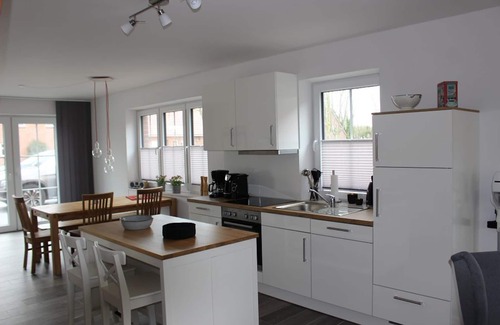 Norden Apartment | Schöne Moderne Ferienwohnung Zum Eisenlager
